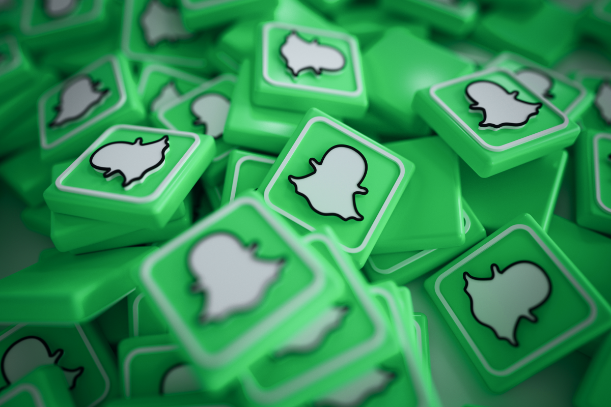 How to create Snapchat-like stickers for Android