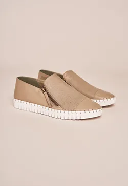 Bea Leather Double Zip Sneaker