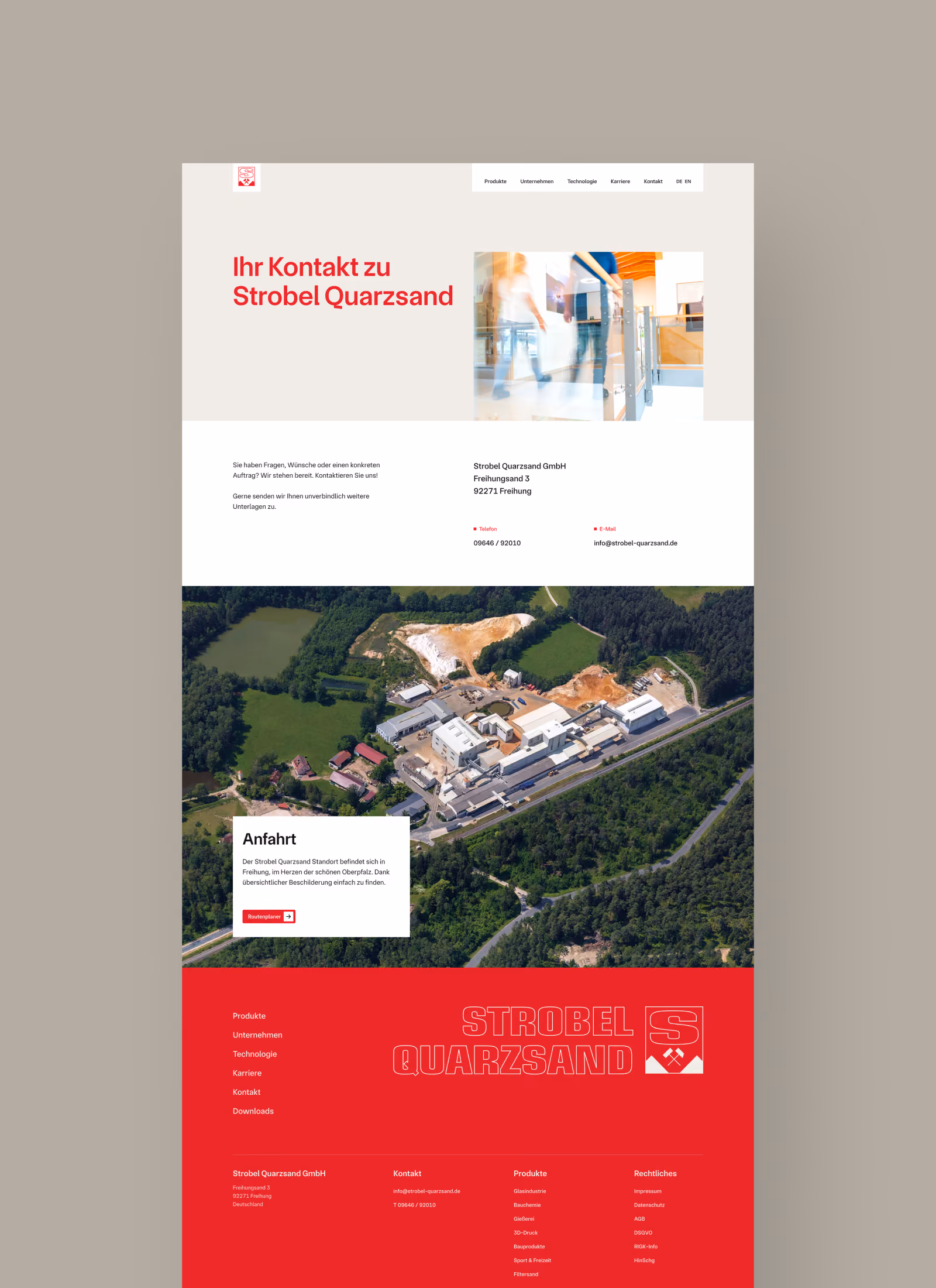 Eine Website-Vorschau zeigt die Kontaktseite von Strobel Quarzsand mit einer Drohnenaufnahme des Unternehmens-Standorts.