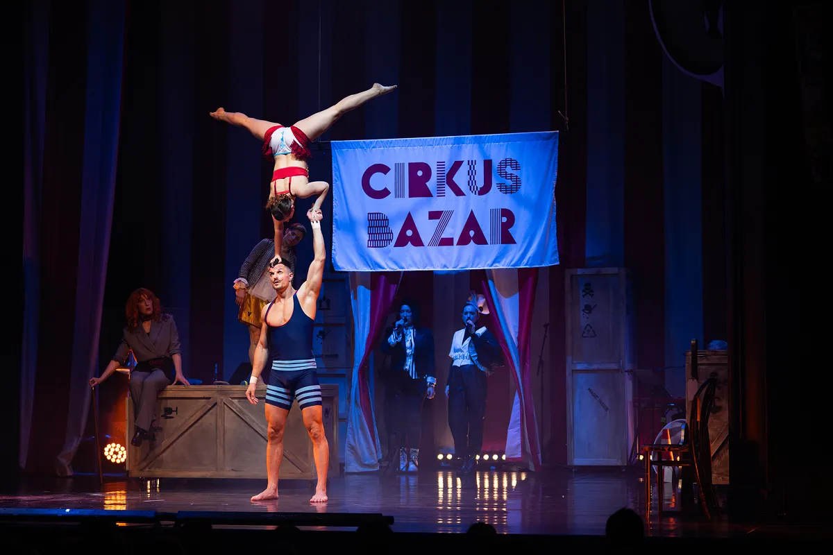 Fotografie z představení Cirkus Bazar