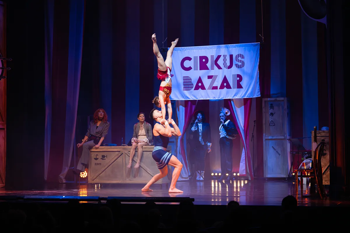 Fotografie z představení Cirkus Bazar