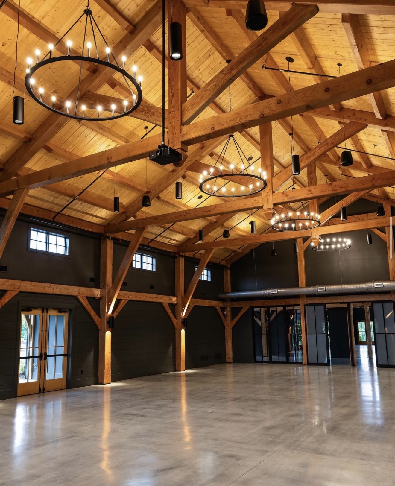 Second large beautiful image for the vendor