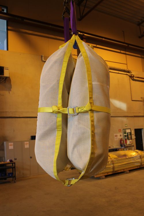 Ufloat type C, D and E, deepwater, lightweight buoyancy unit