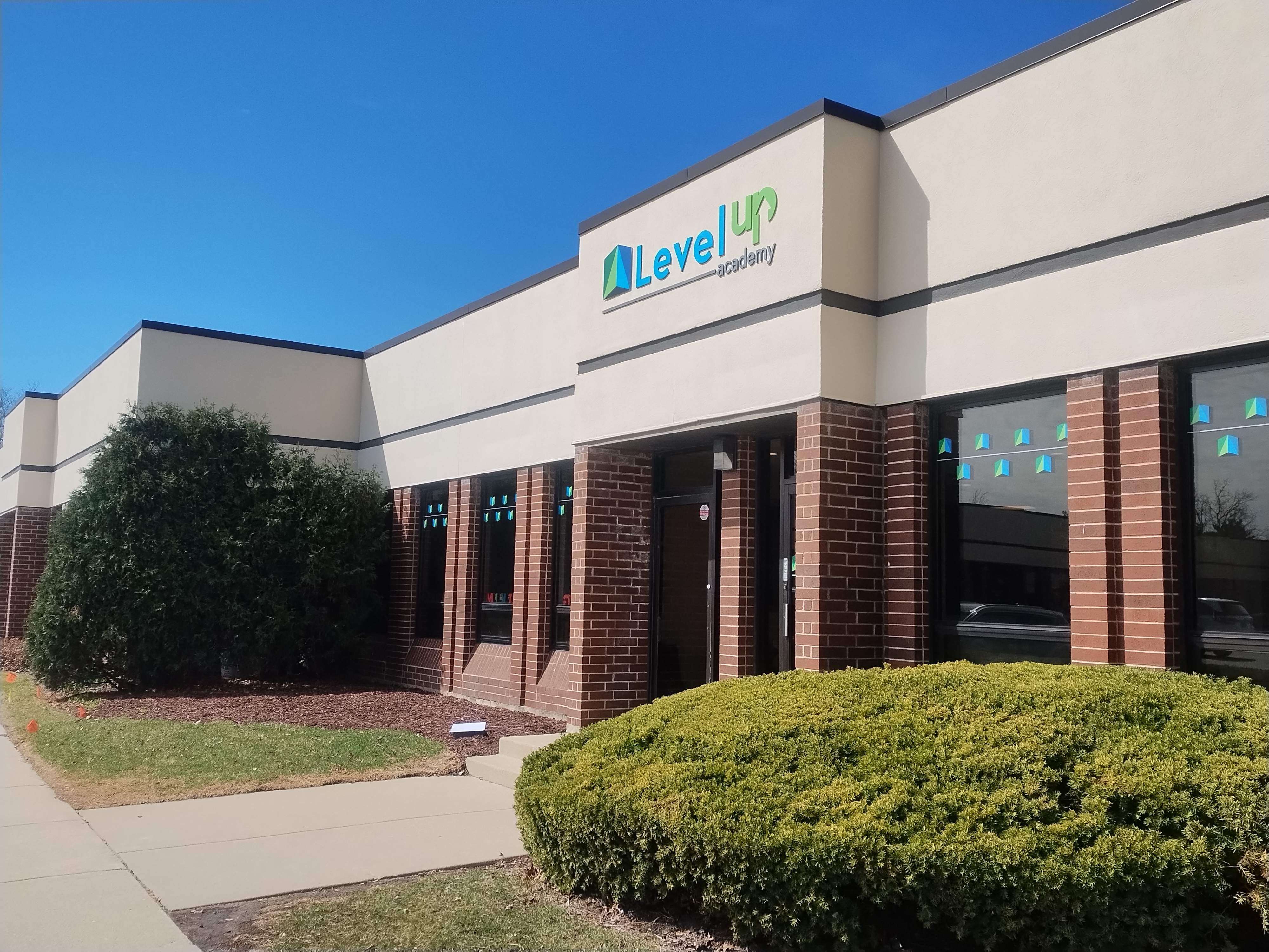 Seasonal Sign Maintenance