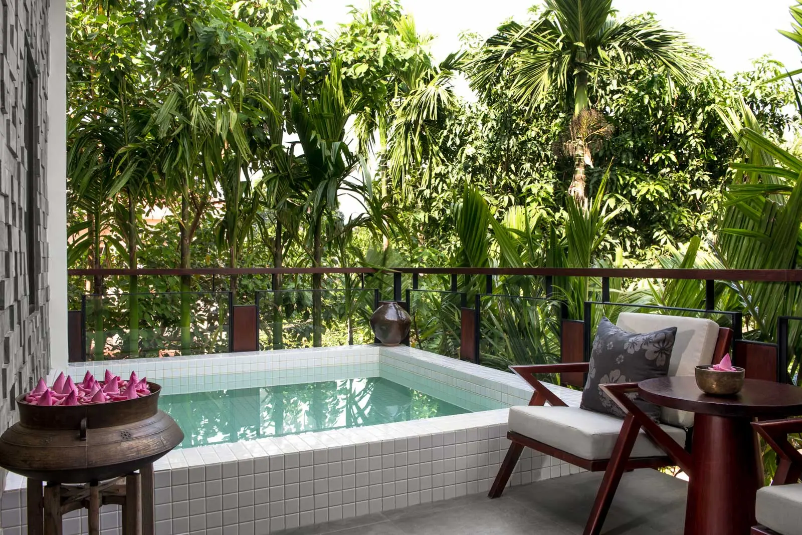 Junior Pool Suite with balcony view