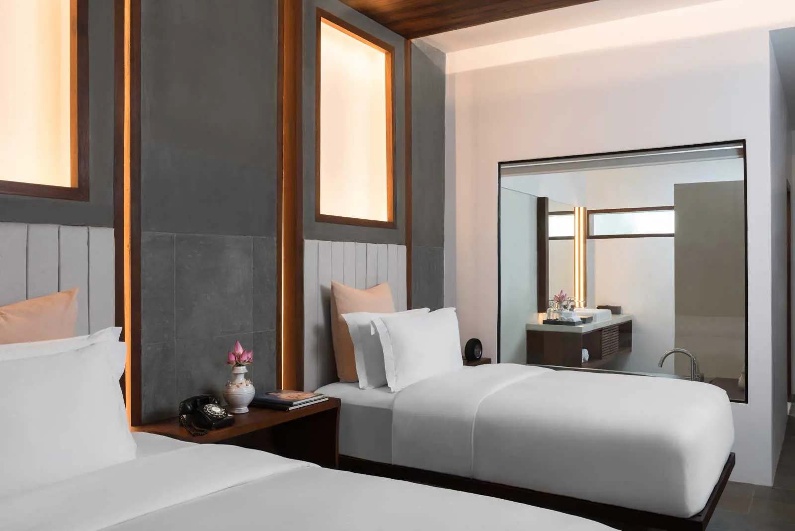 Deluxe Twin Suite