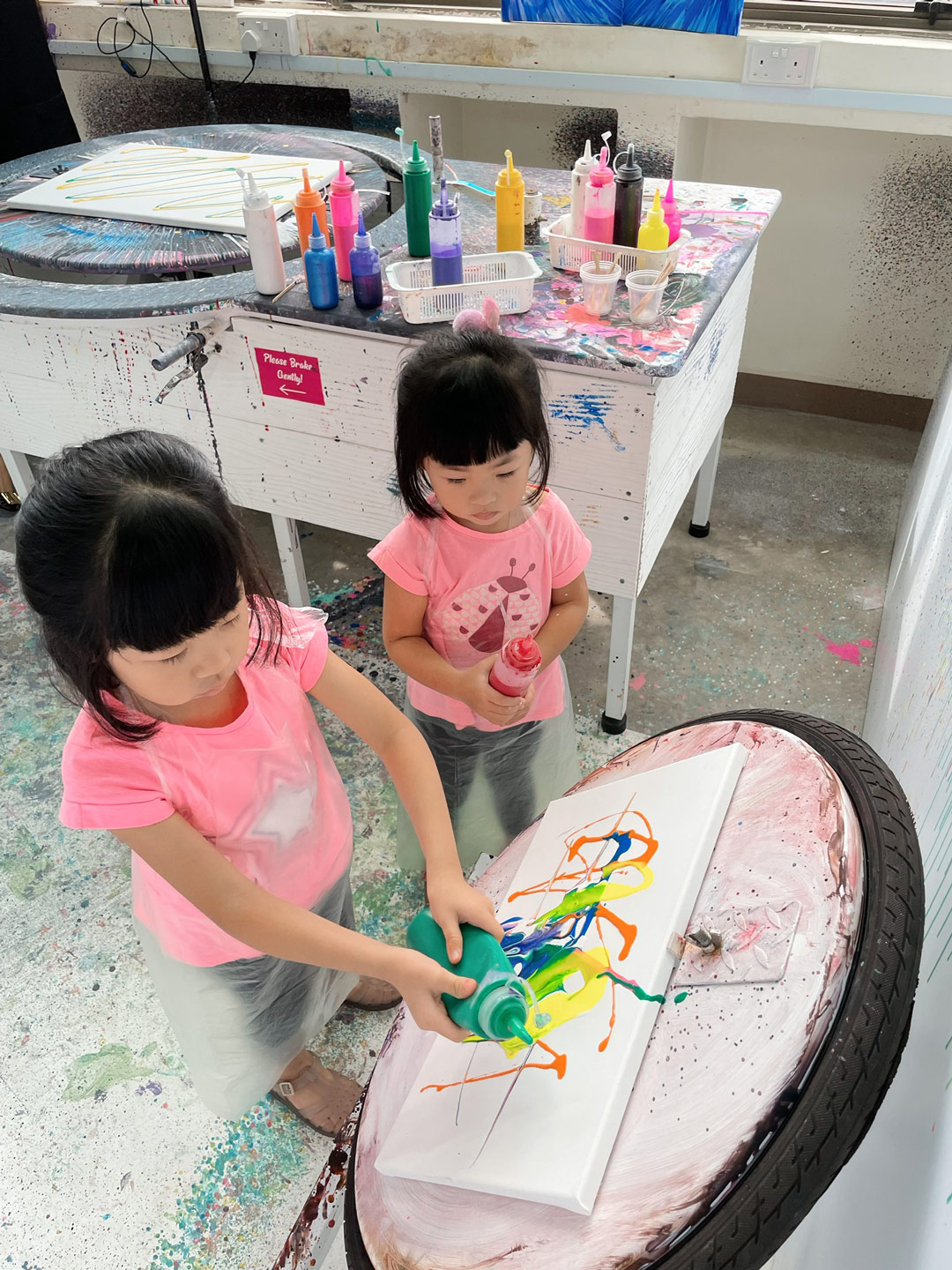 Spin Paint House
