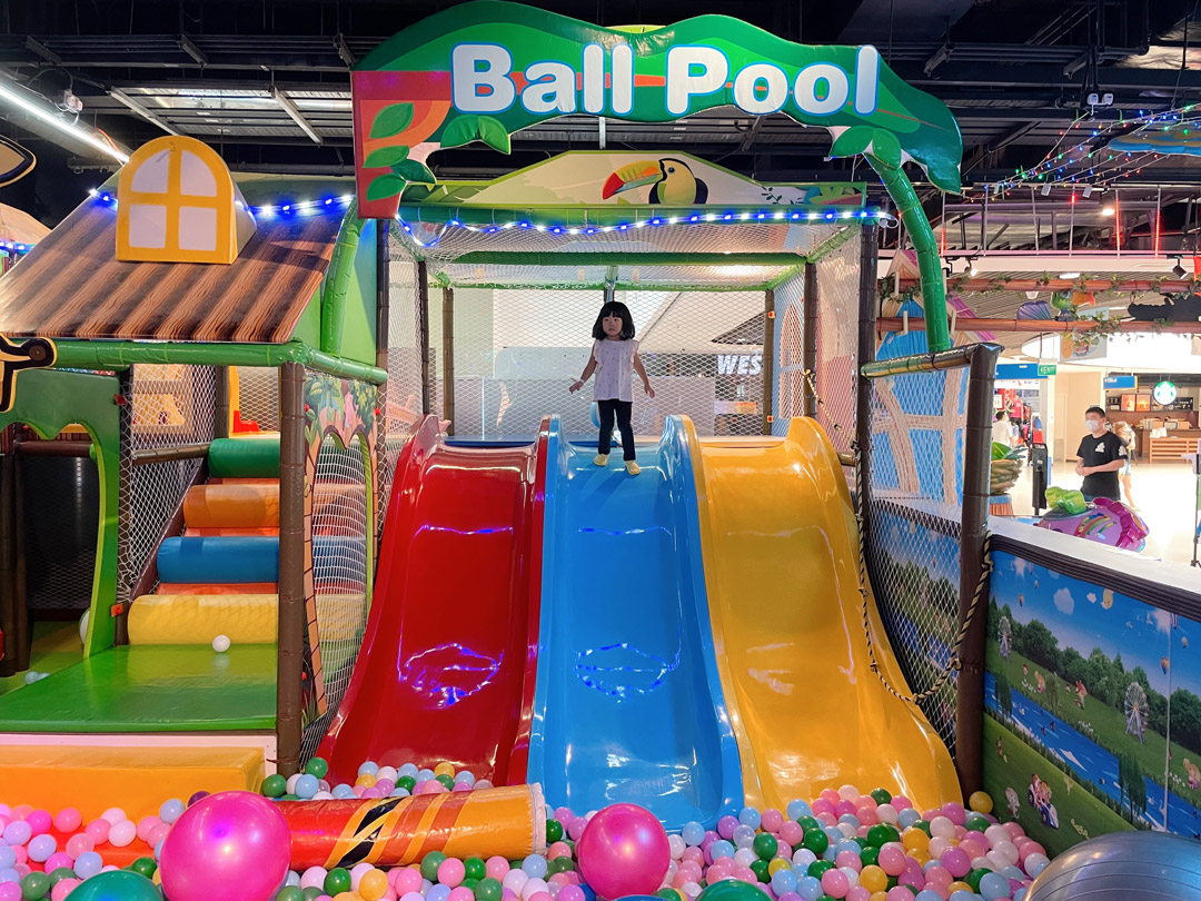 Indoor Playground at Paco FunWorld Kallang Wave Mall