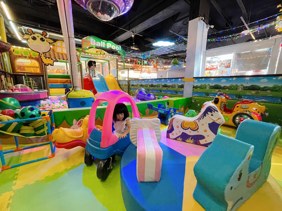Indoor Playground at Paco FunWorld Kallang Wave Mall