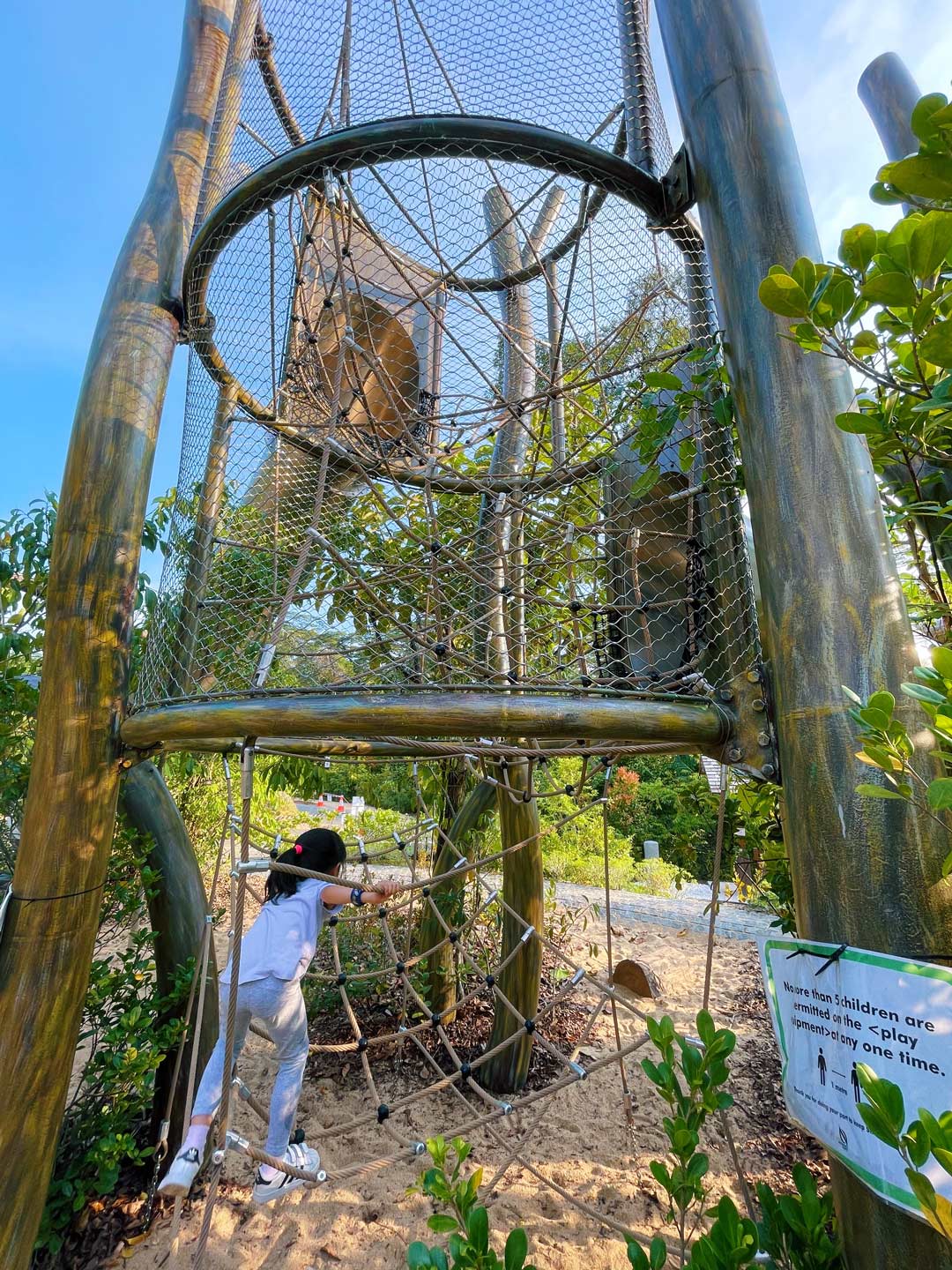 Como Adventure Grove