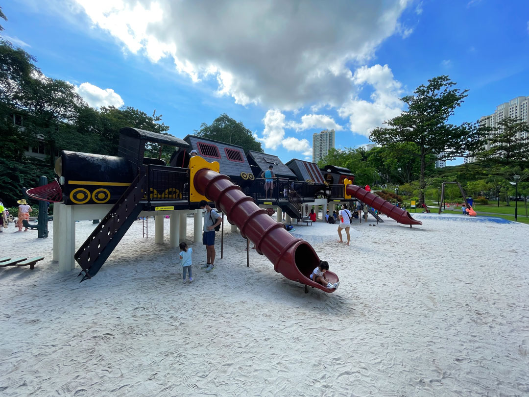 Tiong Bahru Park Train Playground