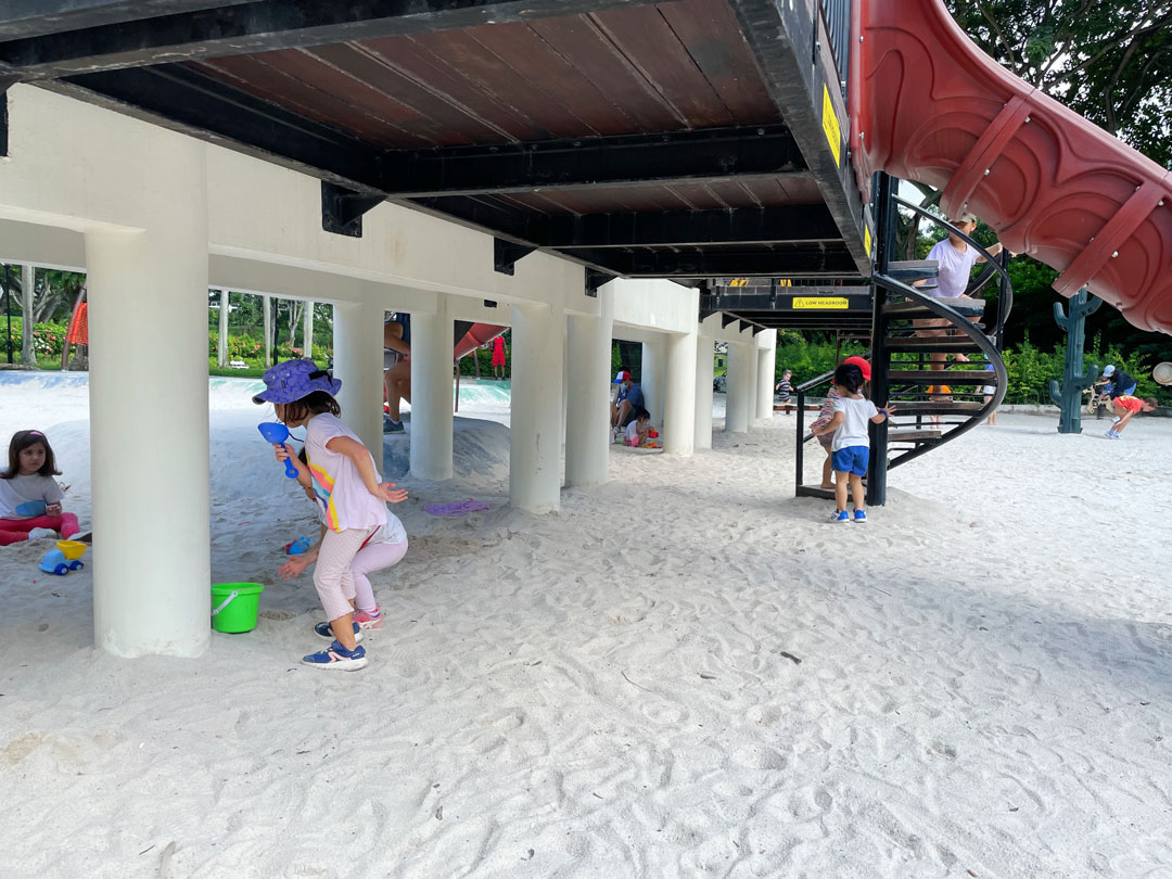 Tiong Bahru Park Train Playground