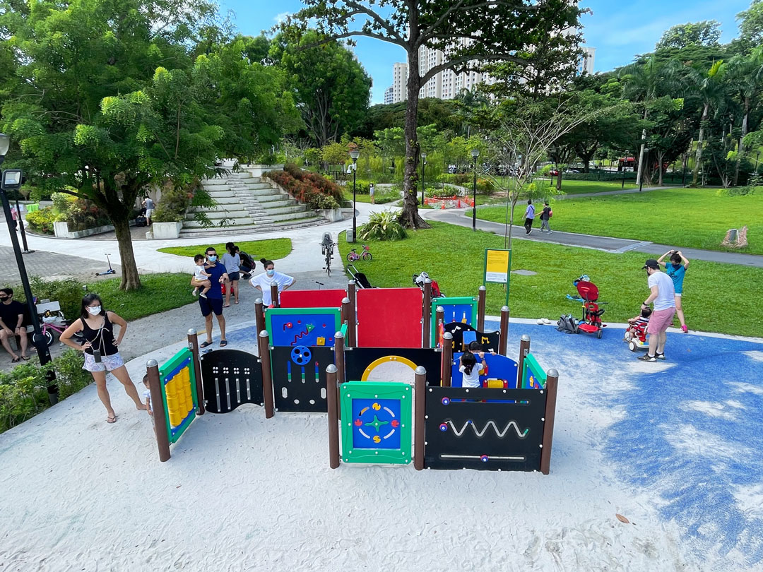 Tiong Bahru Park Train Playground