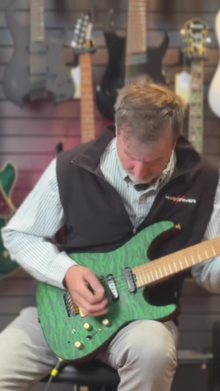 Rick Knotts demonstrating the Hard Driver sustainer on an electric guitar