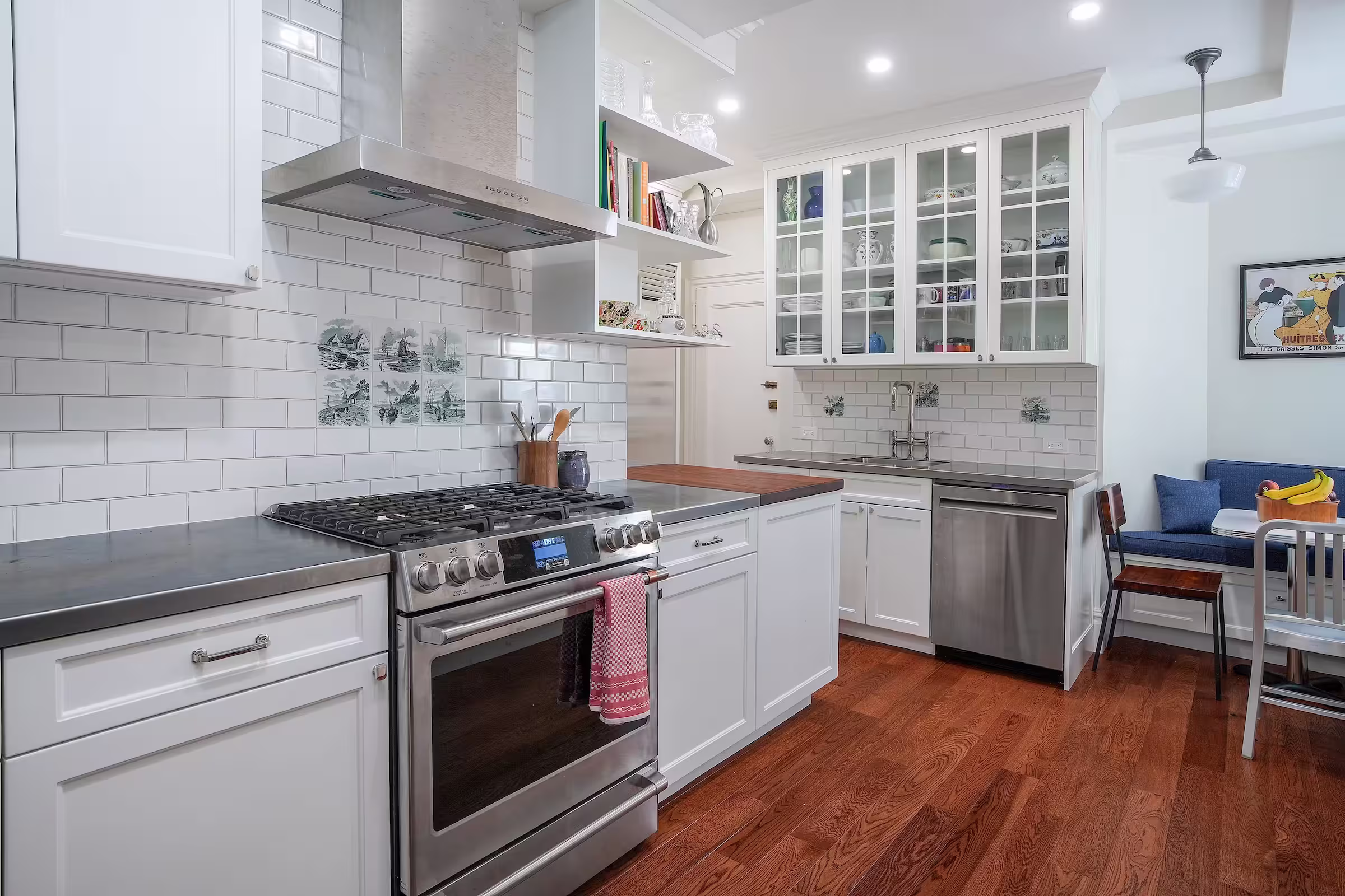 Carnegie Hill pre-war co-op renovation by Gallery KBNY design-build firm