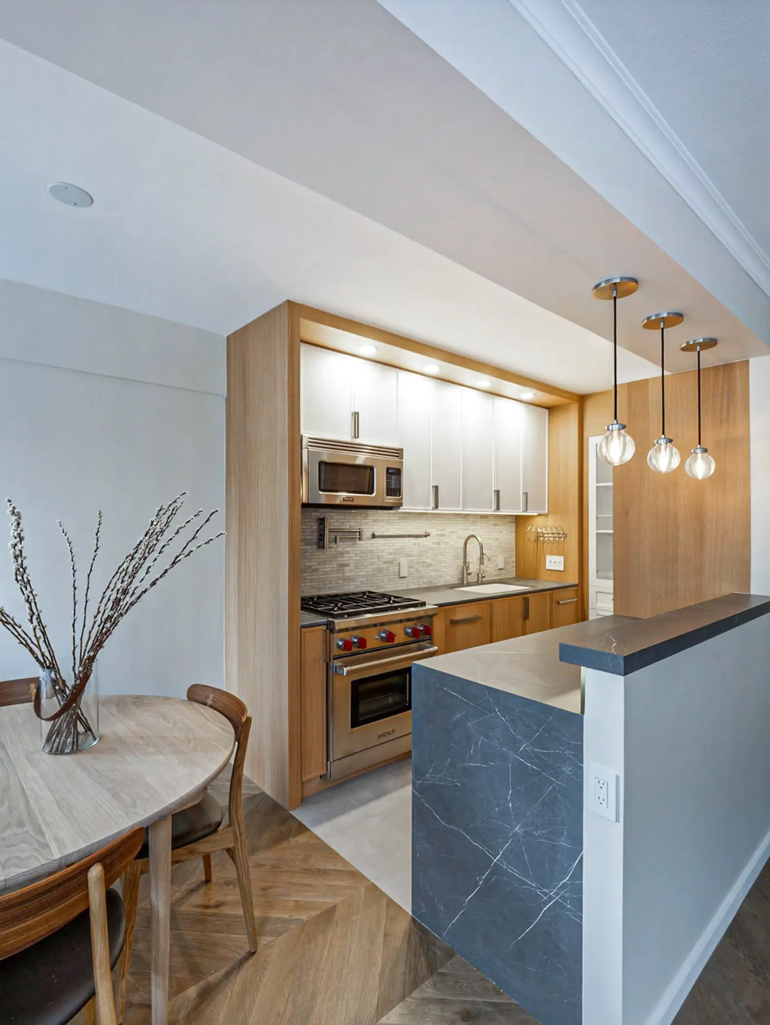 Co-op gut renovation in downtown Brooklyn by Gallery KBNY