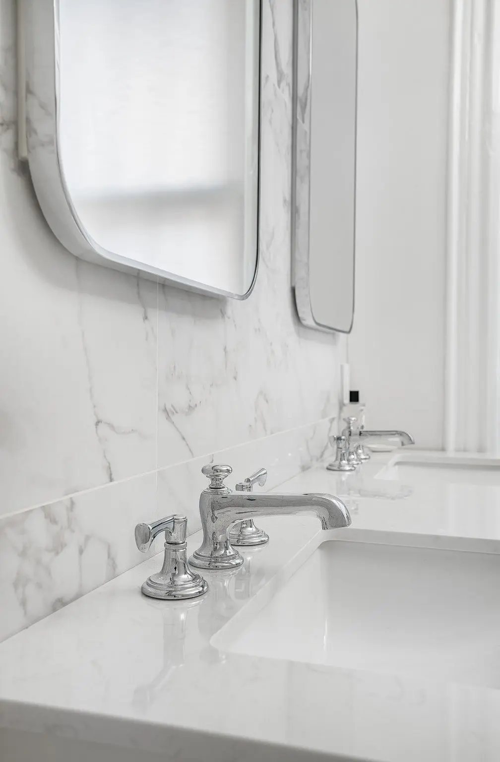 Brooklyn pre-war bathroom renovation with period-appropriate design by Gallery KBNY