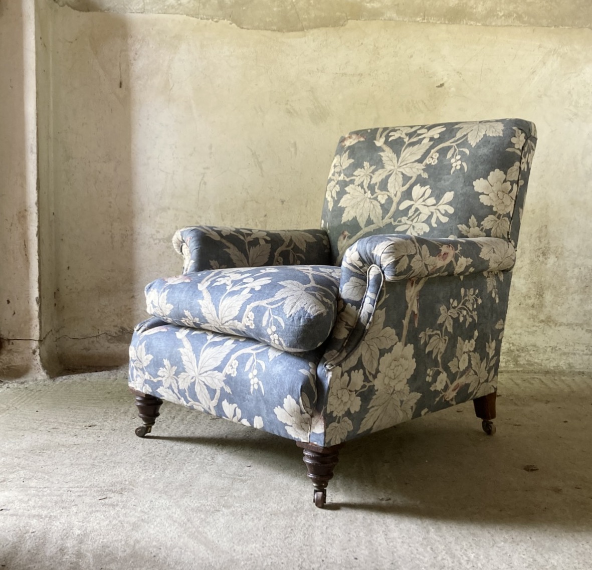 Country house armchair in Sanderson Chinoiserie