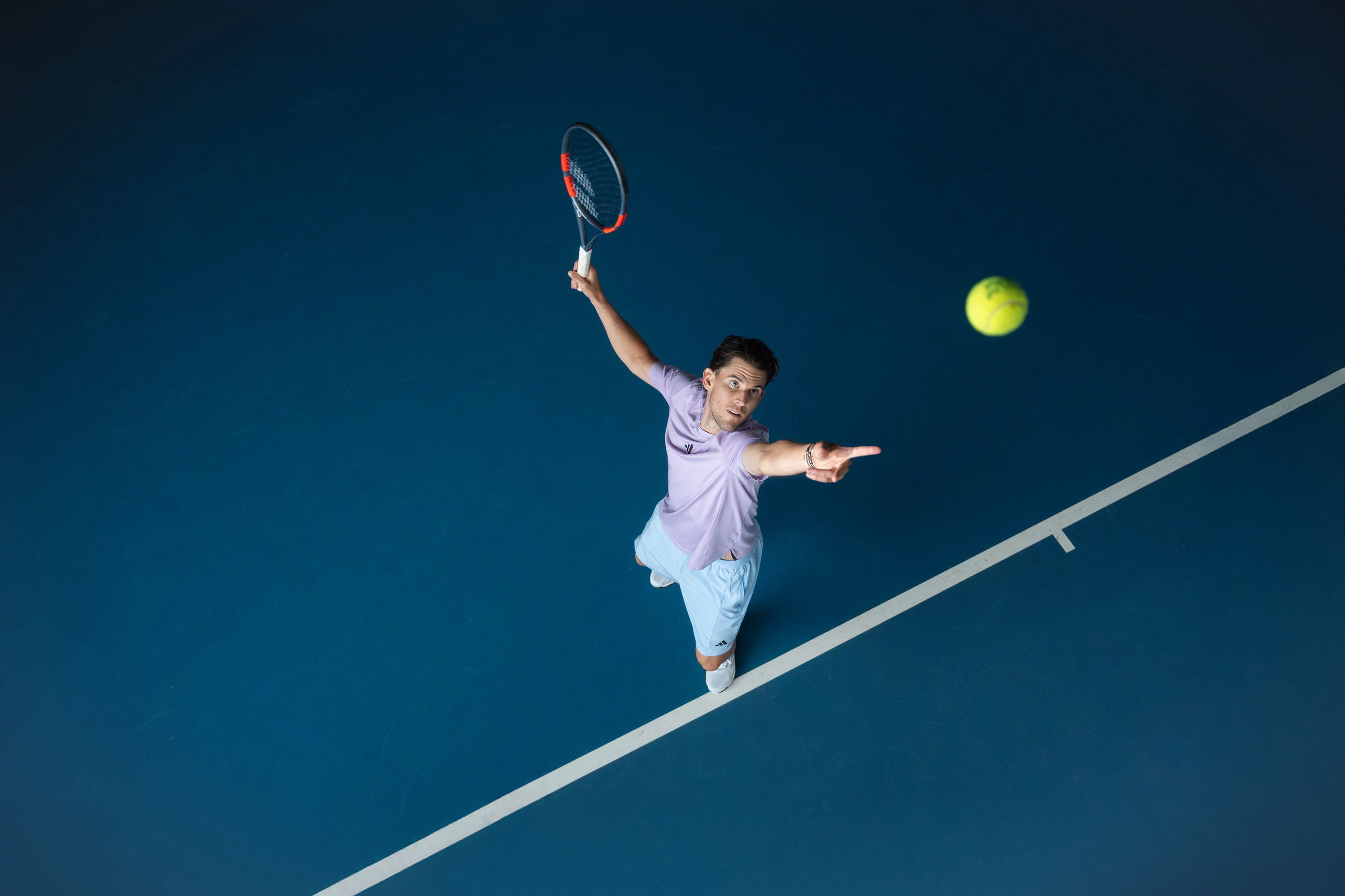 Dominic Thiem spielt Tennis