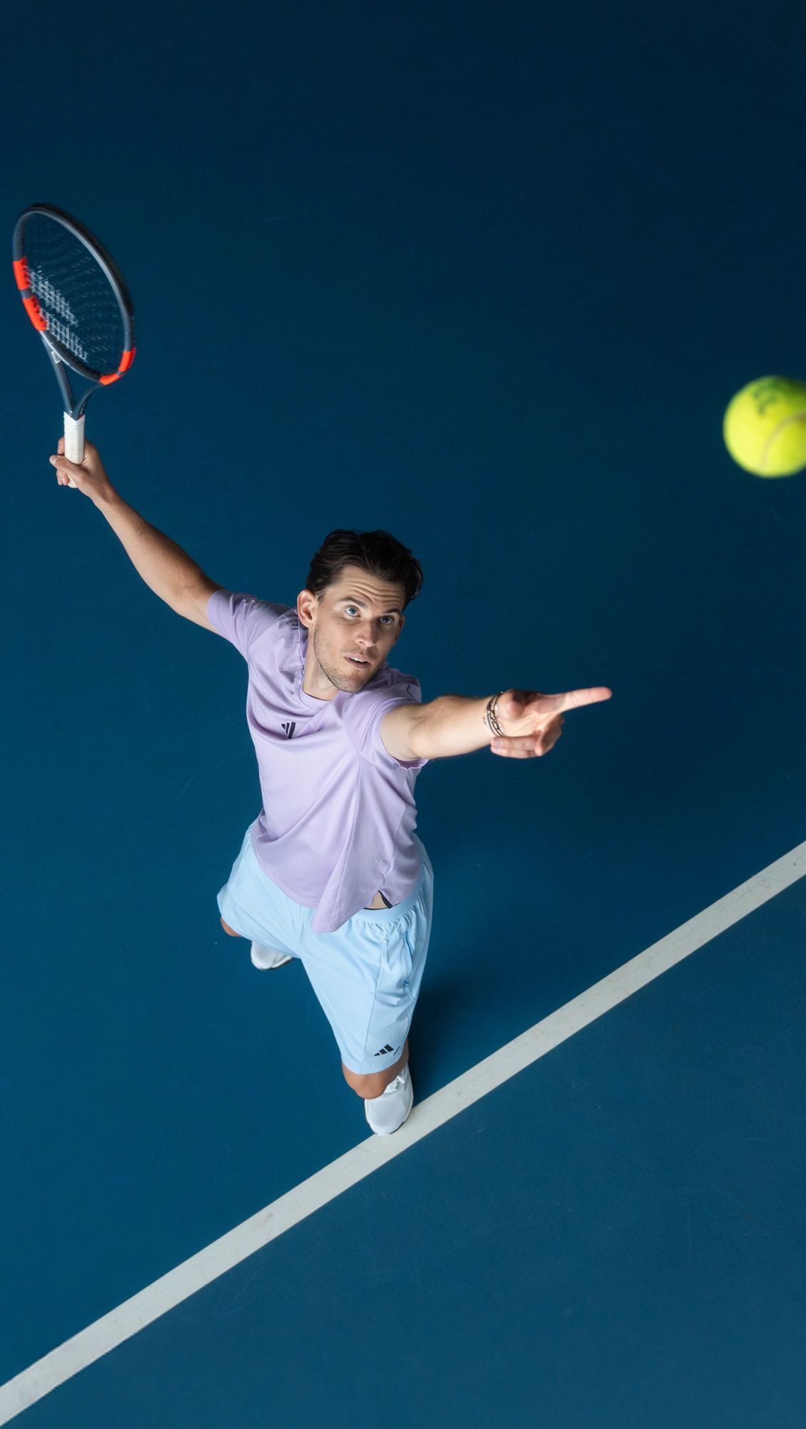 Dominic Thiem spielt Tennis