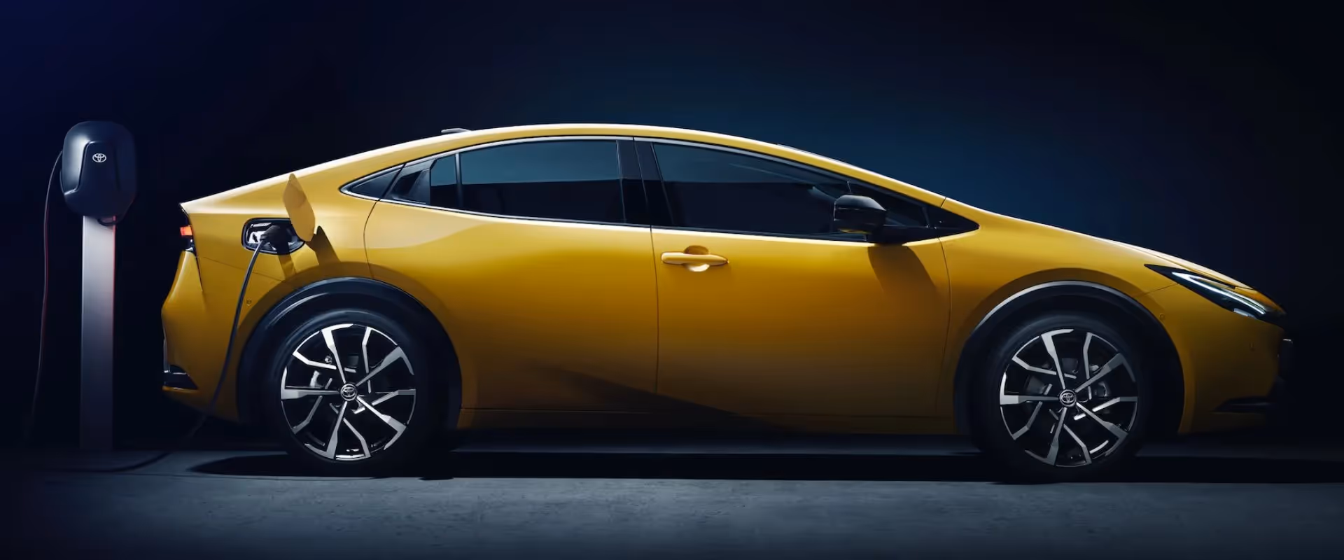 Úplne nová Toyota Prius plug-in hybrid je tu!