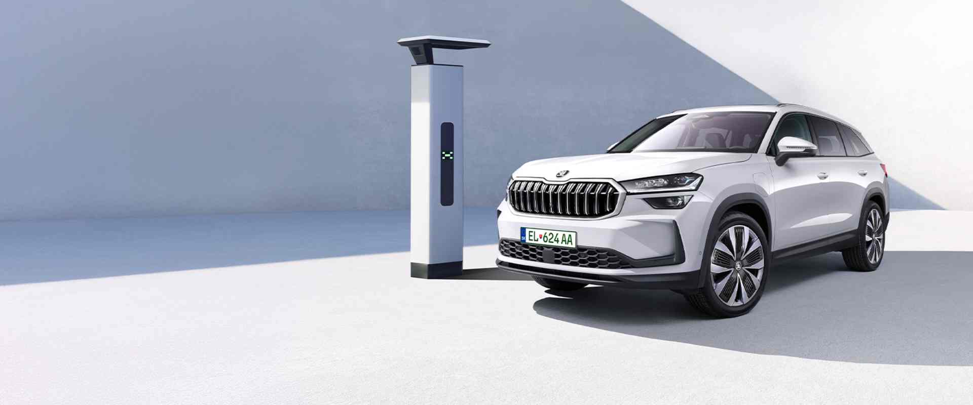 Chcete istotu spaľováku aj úsporu elektromobilu? Plug-in!