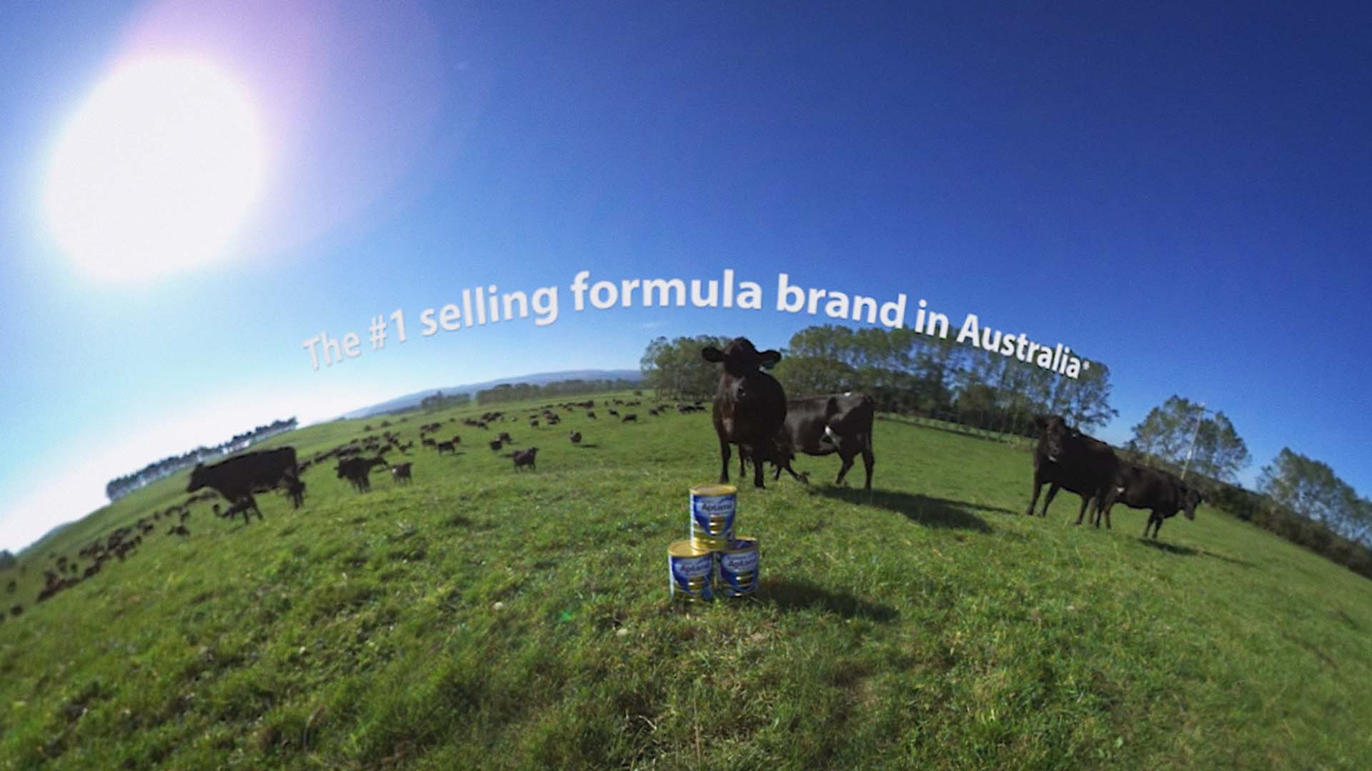 360° farm scene with grazing cattle and text reading 'The #1 selling formula brand in Australia' for the Atamil farm-to-shelf story