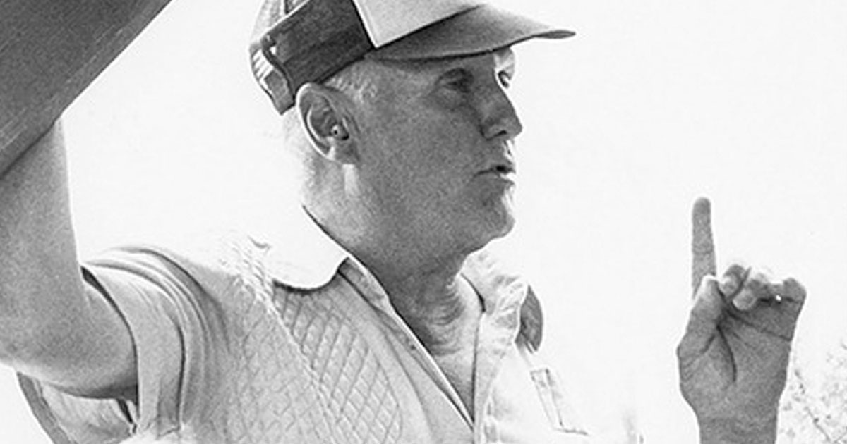 Jeff Cooper teaching a pistol craft class at the American Pistol Institute, the facility that became Gunsite Academy