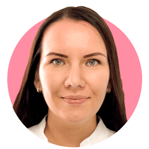 Врач Семенникова