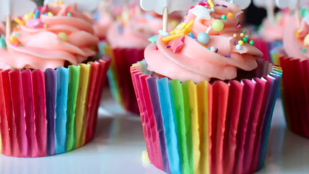 Rainbow cupcakes.