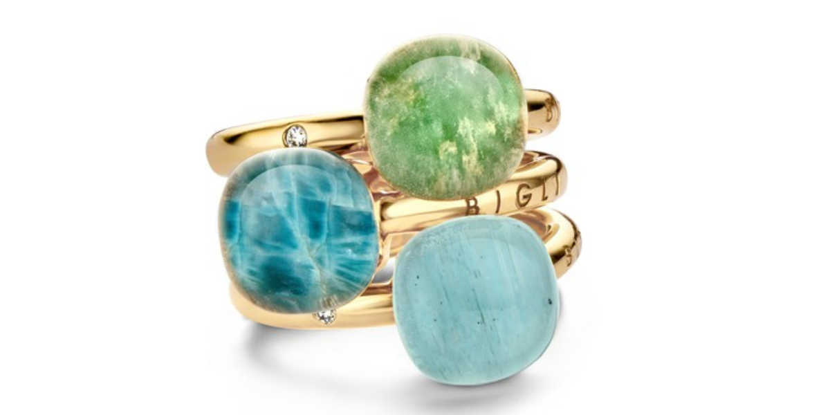 Bigli viert maart met aquamarijn