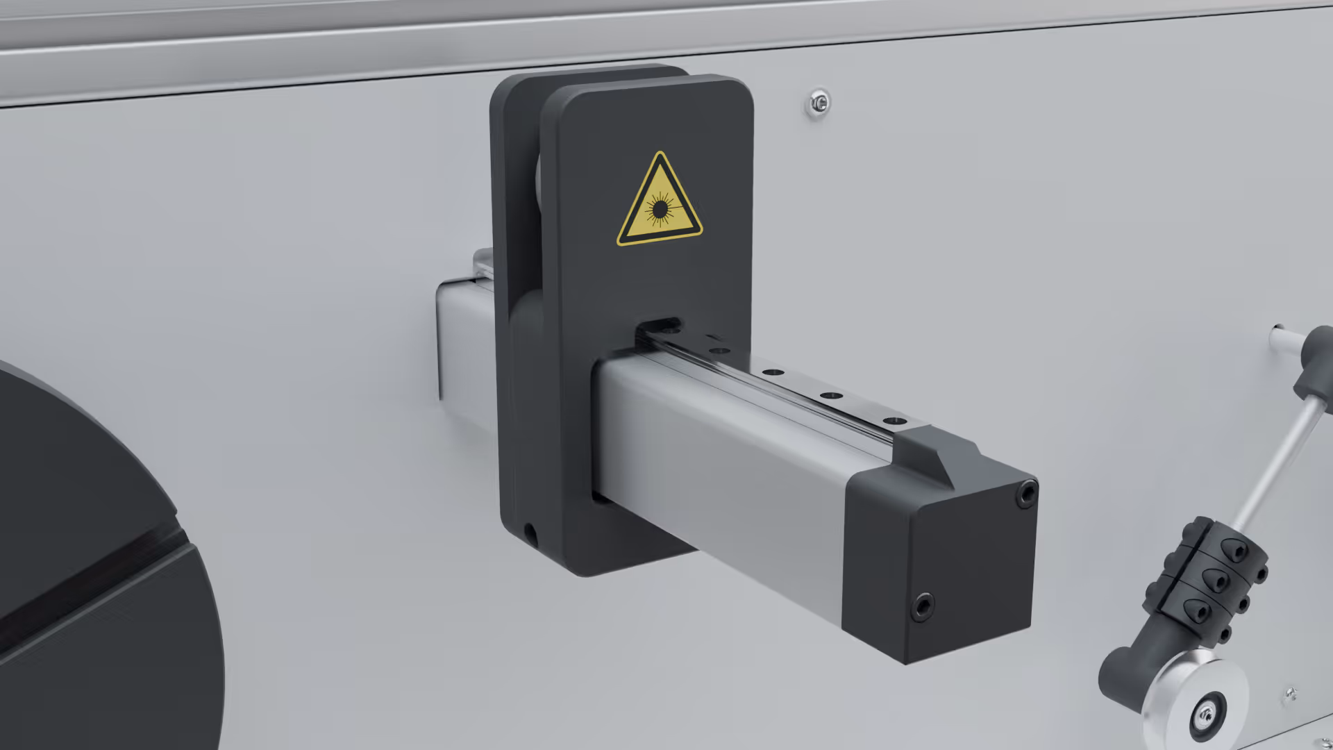 High quality motor which allows you to shred almost anything