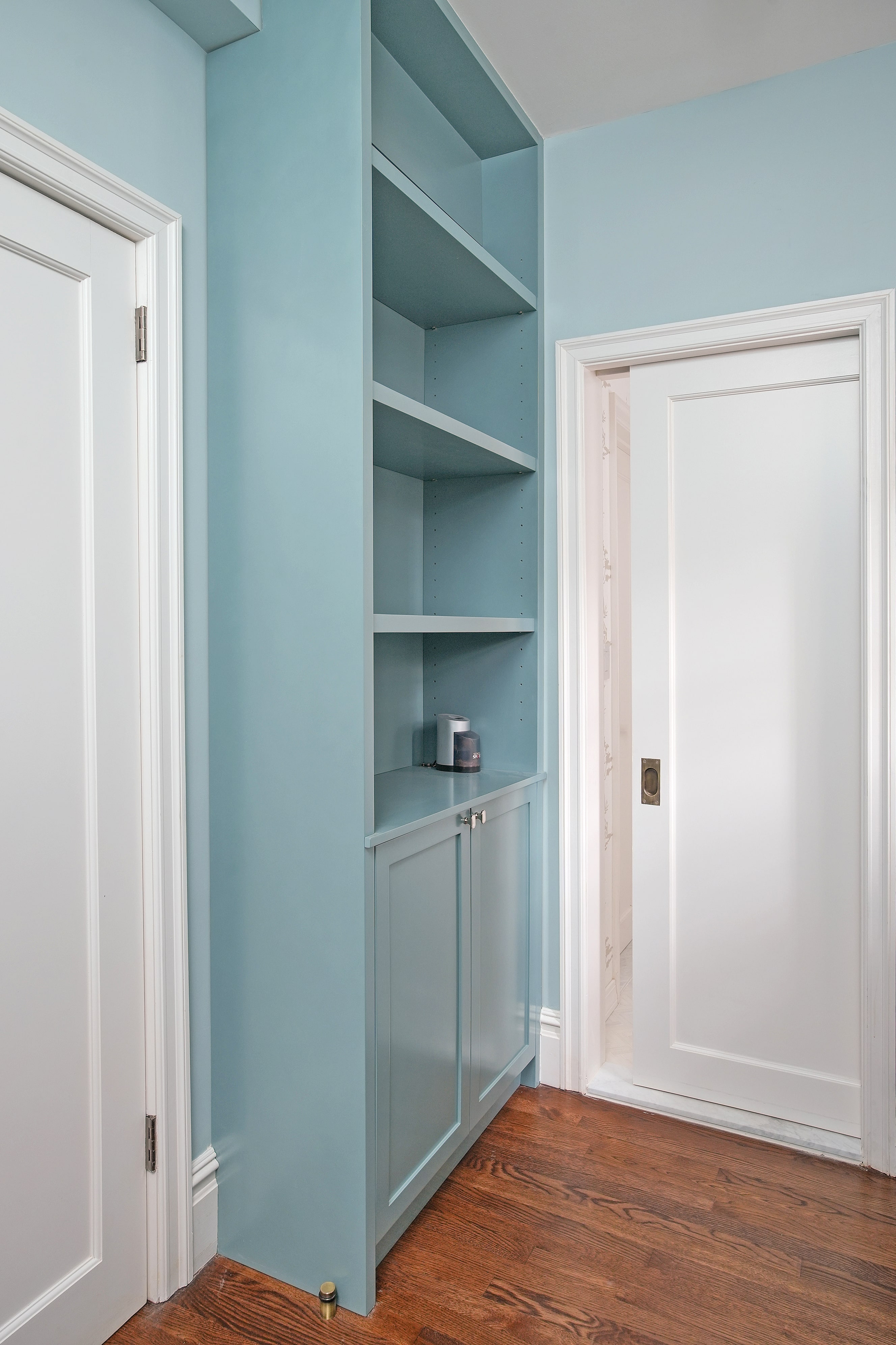 Featured project renovation detail by Gallery KBNY