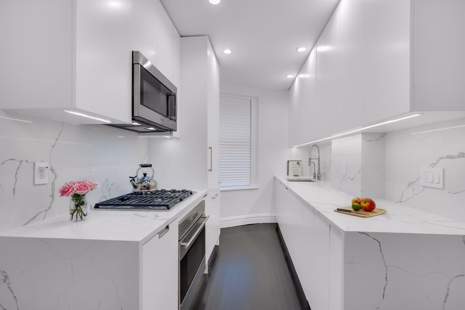 How to Maximize Space in a Small Kitchen — Gallery KBNY