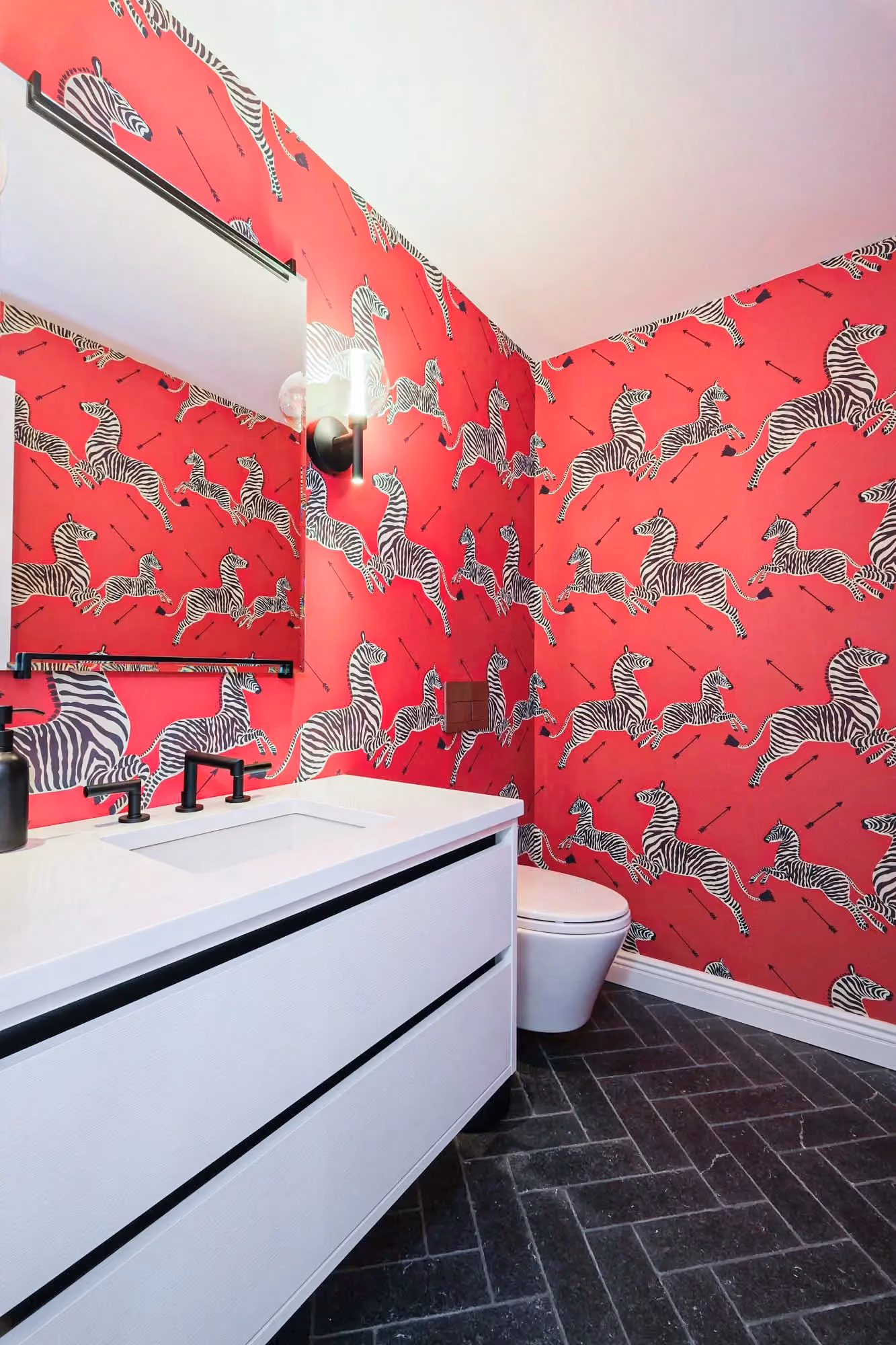 Renovated bathroom at 130 East 18th Street in Gramercy by Gallery KBNY