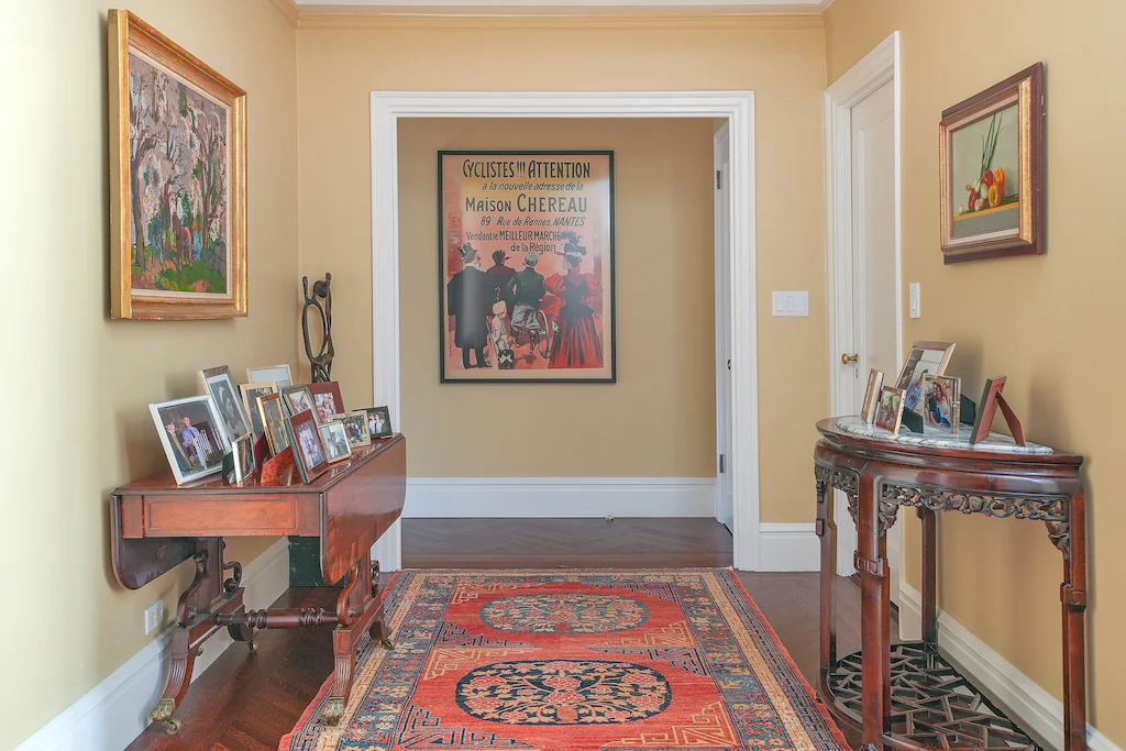 Renovated interior detail of a pre-war co-op at 91 Central Park West on the Upper West Side, Manhattan, by Gallery KBNY (view 5)