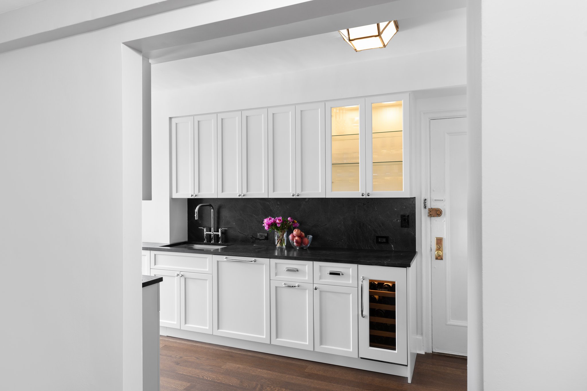 Renovated interior detail of a pre-war co-op at 308 East 79th Street on the Upper East Side, Manhattan, by Gallery KBNY (view 2)