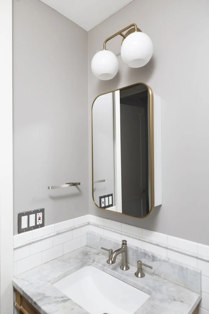 Renovated interior of a townhouse and apartment vertical combination at 328 Albany Street in Battery Park City, Manhattan, by Gallery KBNY (view 25)