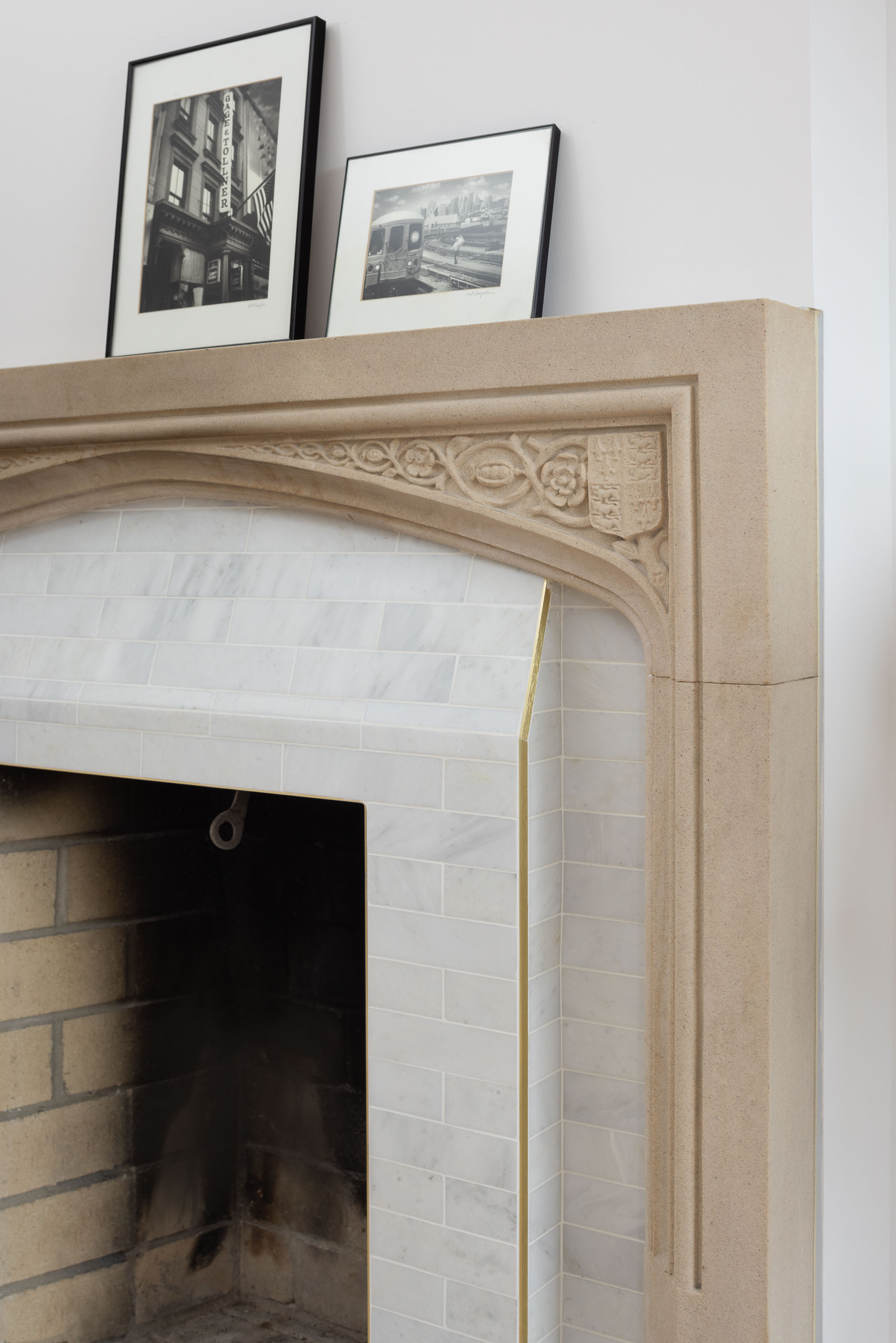 Restored marble fireplace mantel in a Carroll Gardens brownstone at 347 President Street, Brooklyn, by Gallery KBNY
