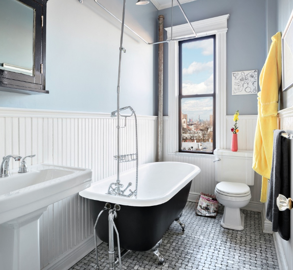 Pre-renovation or in-progress view of a pre-war co-op renovation at 296 Sterling Place in Prospect Heights, Brooklyn, by Gallery KBNY (view 3)