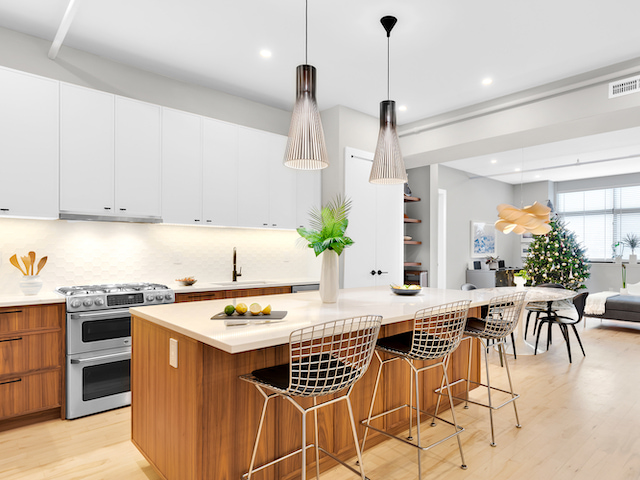Renovated interior of a pre-war condo at The Newswalk at 535 Dean Street in Prospect Heights, Brooklyn, by Gallery KBNY (view 3)