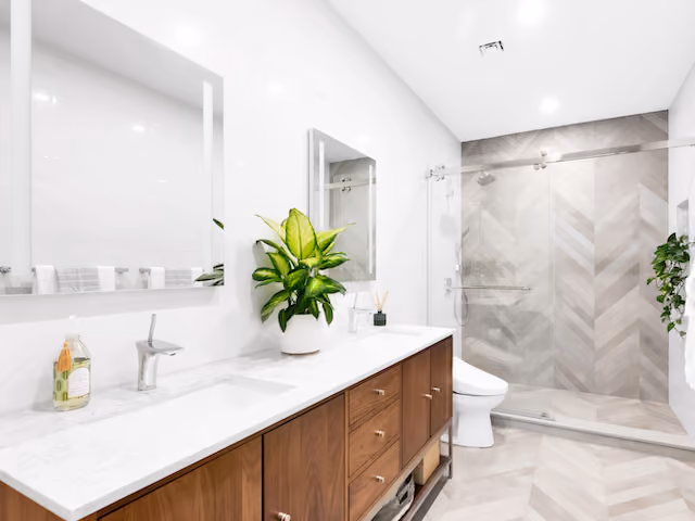 Renovated interior of a pre-war condo at The Newswalk at 535 Dean Street in Prospect Heights, Brooklyn, by Gallery KBNY (view 9)