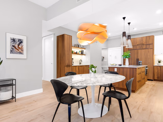 Renovated interior of a pre-war condo at The Newswalk at 535 Dean Street in Prospect Heights, Brooklyn, by Gallery KBNY (view 5)