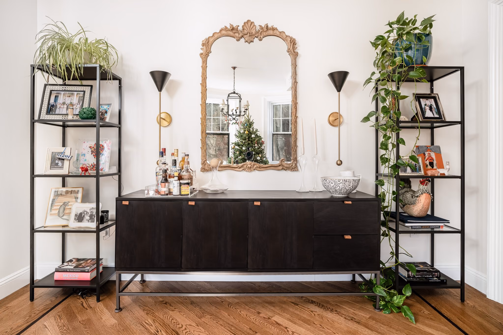 Renovated interior of a pre-war co-op combination at 61 Pierrepont Street in Brooklyn Heights, Brooklyn, by Gallery KBNY (view 3)