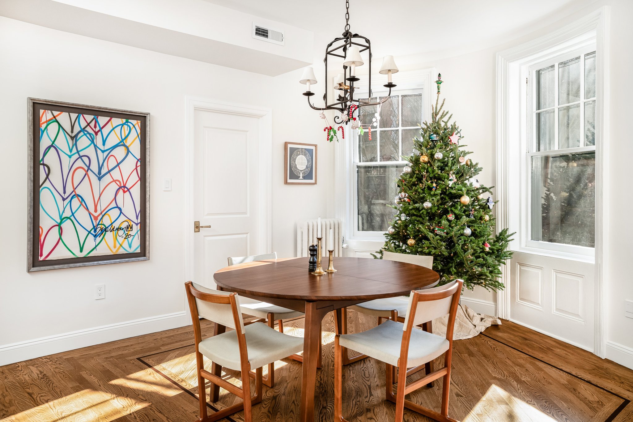 Renovated interior of a pre-war co-op combination at 61 Pierrepont Street in Brooklyn Heights, Brooklyn, by Gallery KBNY (view 2)