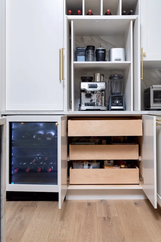 Renovated interior of a co-op at 107 West 25th Street in Chelsea, Manhattan, by Gallery KBNY (view 19)