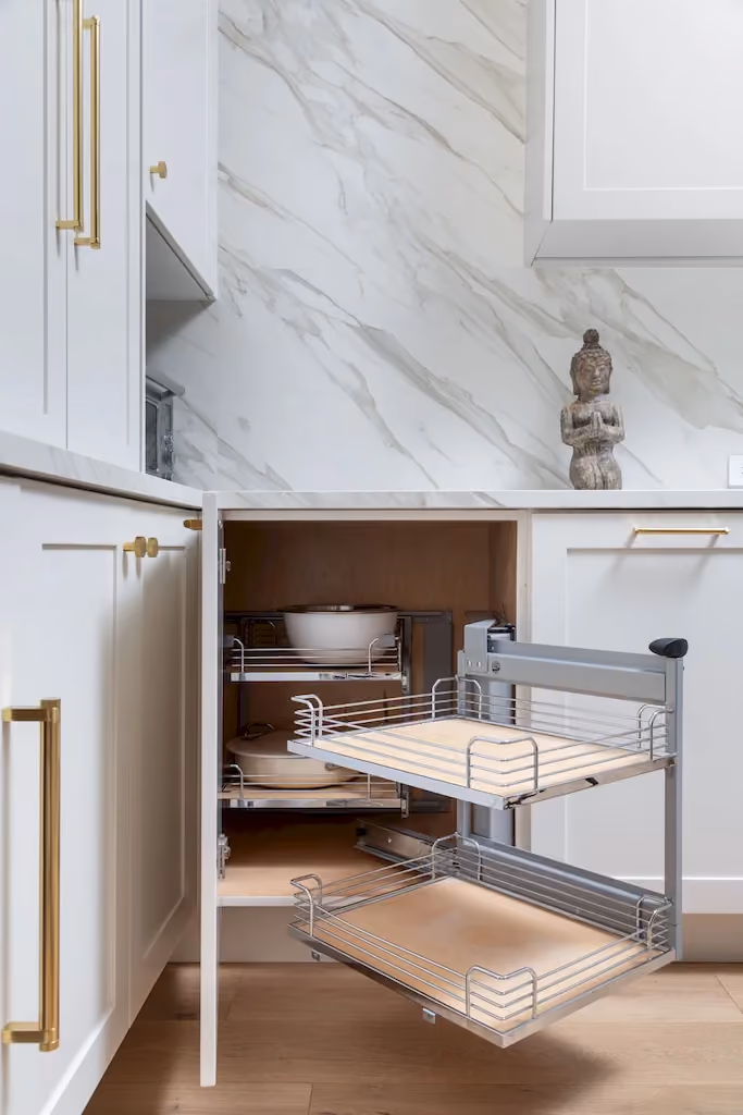 Renovated interior of a co-op at 107 West 25th Street in Chelsea, Manhattan, by Gallery KBNY (view 17)
