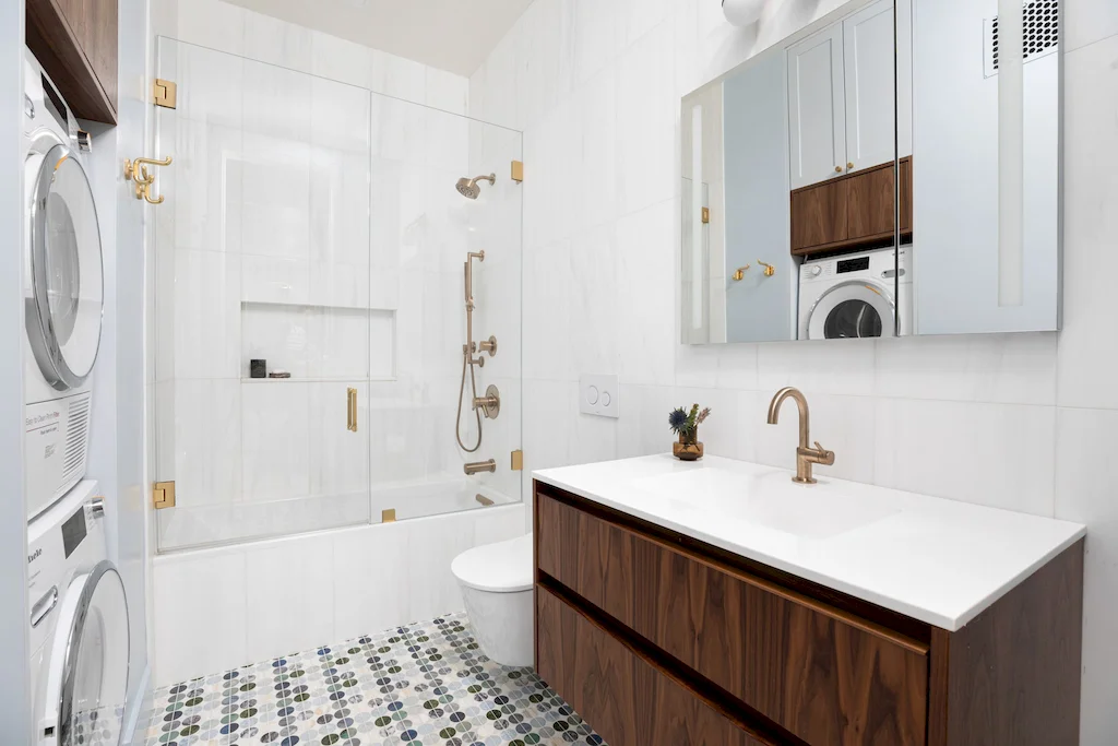 Renovated interior of a co-op at 107 West 25th Street in Chelsea, Manhattan, by Gallery KBNY (continued view 22)