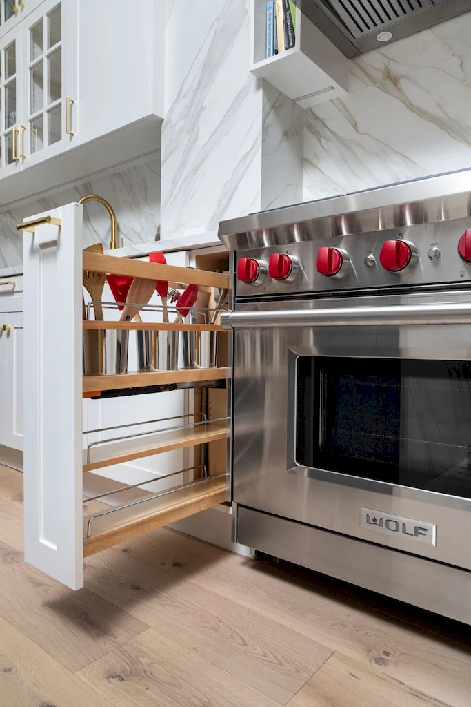 Renovated interior of a co-op at 107 West 25th Street in Chelsea, Manhattan, by Gallery KBNY (view 25)