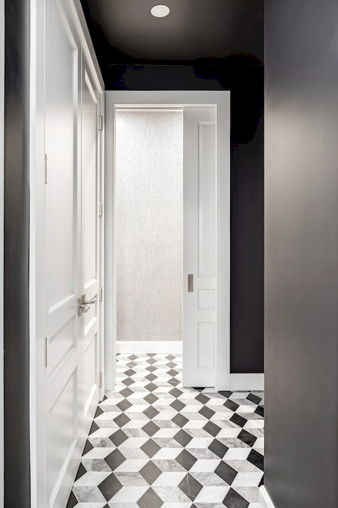 Renovated interior of a co-op loft at 335 Greenwich Street in Tribeca, Manhattan, by Gallery KBNY (view 23)